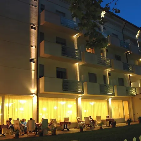 Roma 4* Cervia