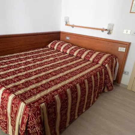 Hotel Roma 4*